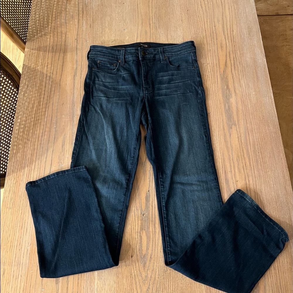 Not Your Daughter’s Jeans NYDJ size 8 wide leg Marilyn Straight lift tuck